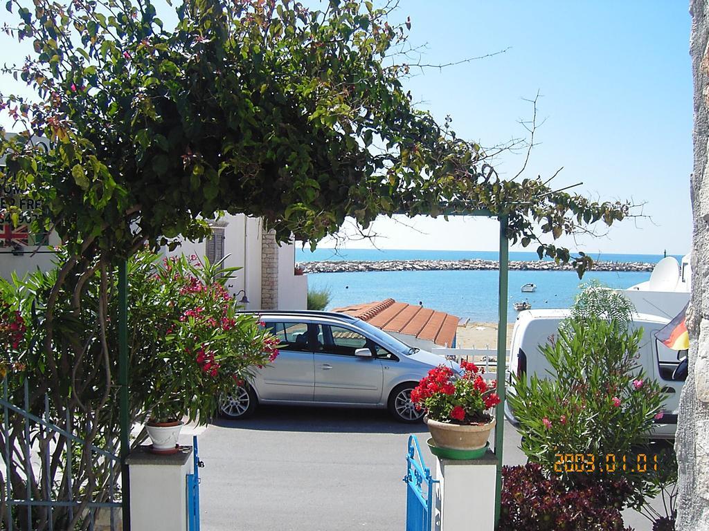Blu Marine Casa A 10Mt Dalla Spiaggia Пешичи Екстериор снимка