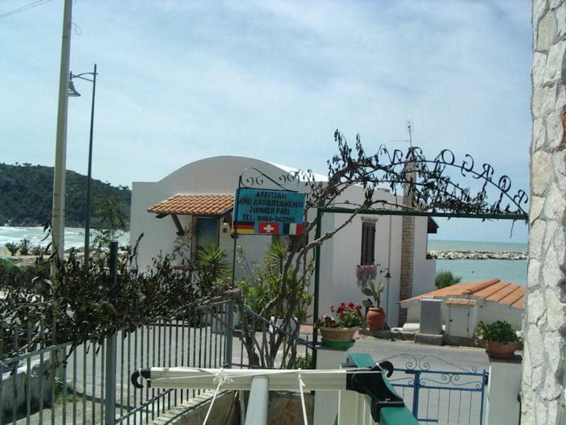 Blu Marine Casa A 10Mt Dalla Spiaggia Пешичи Екстериор снимка
