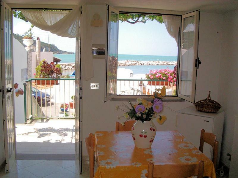 Blu Marine Casa A 10Mt Dalla Spiaggia Пешичи Екстериор снимка